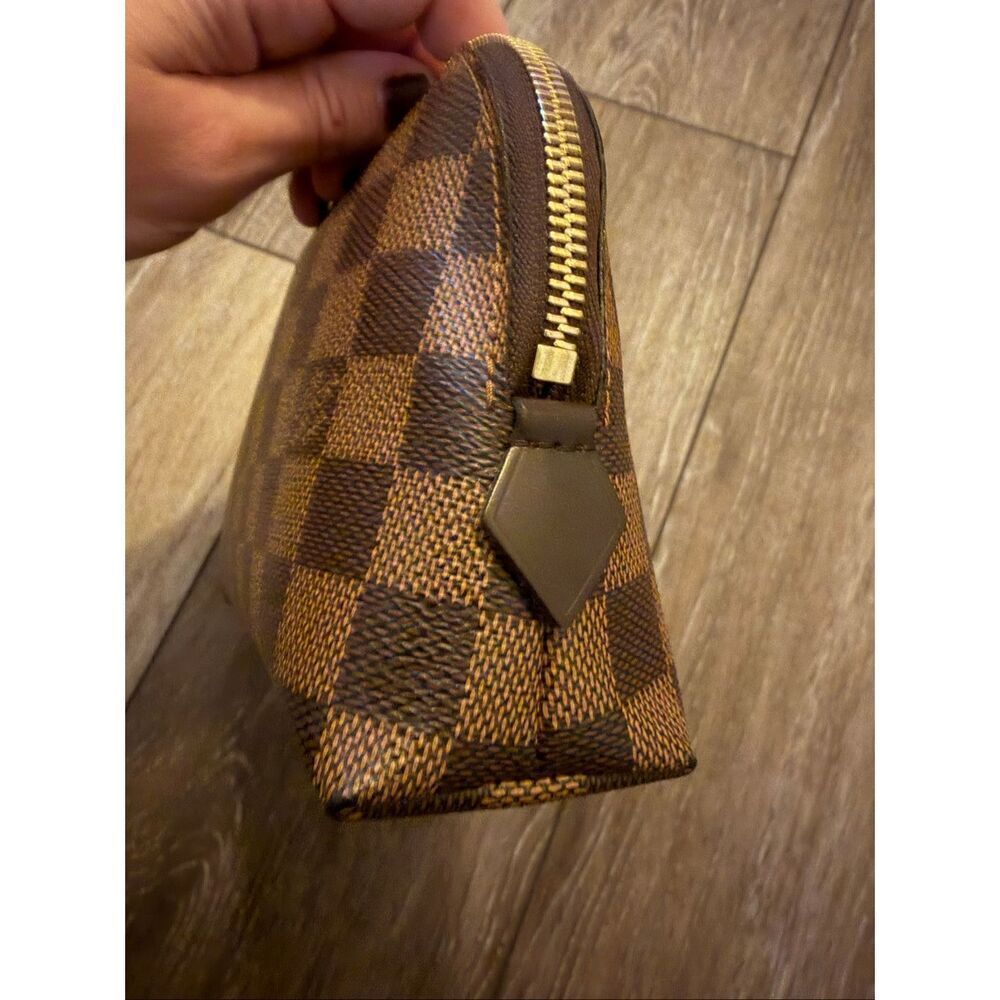 Louis Vuitton Damier Ebene Cosmetic Pouch GM - Picture 2 of 12